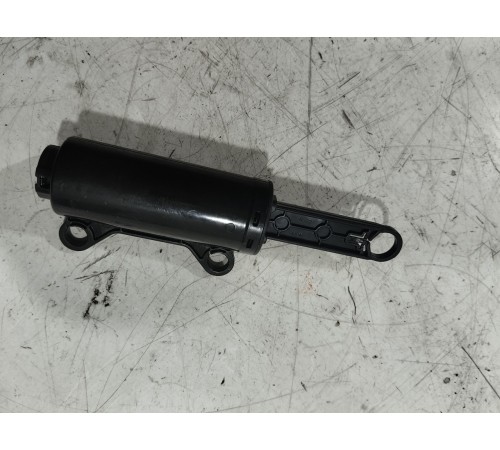 Амортизатор бардачка (демпфер)