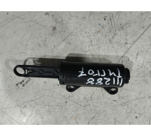 Амортизатор бардачка (демпфер)