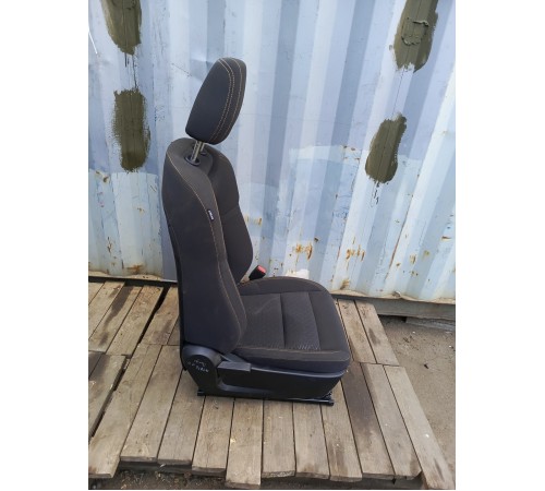 Сиденье переднее правое