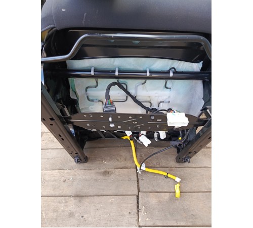 Сиденье переднее правое