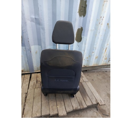 Сиденье переднее правое