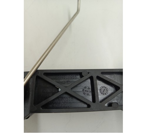 Ручка двери передняя правая