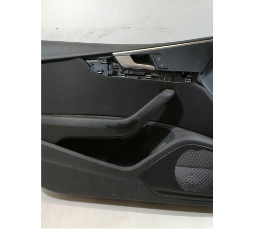 Обшивка двери передняя левая