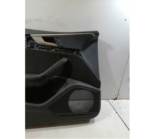 Обшивка двери передняя левая