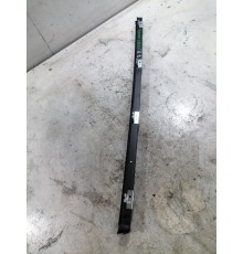 Внтутренний уплотнитель стекла задний правый