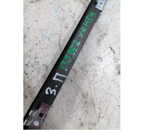 Внтутренний уплотнитель стекла задний правый