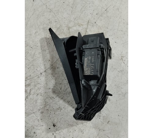 Педаль акселератор (газа)