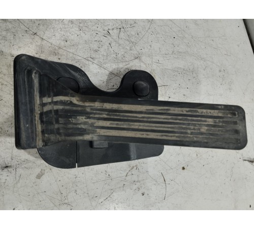 Педаль акселератор (газа)