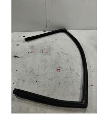 Уплотнитель стекла сдвижной двери правый