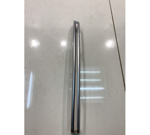 Молдинг решётки радиатора