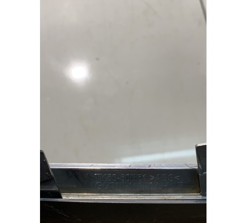 Молдинг решётки радиатора