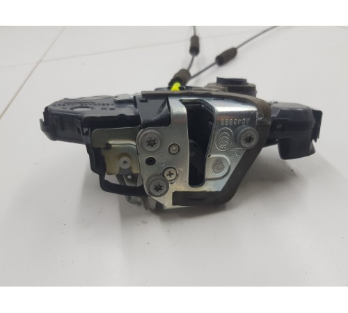 Замок двери передний правый