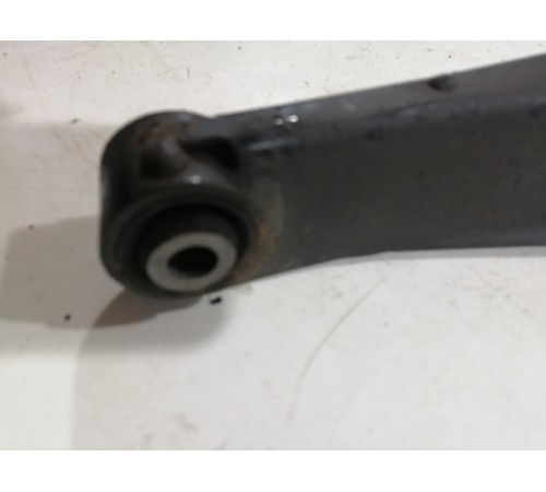 Рычаг задний правый