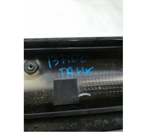 Спойлер крышки багажника