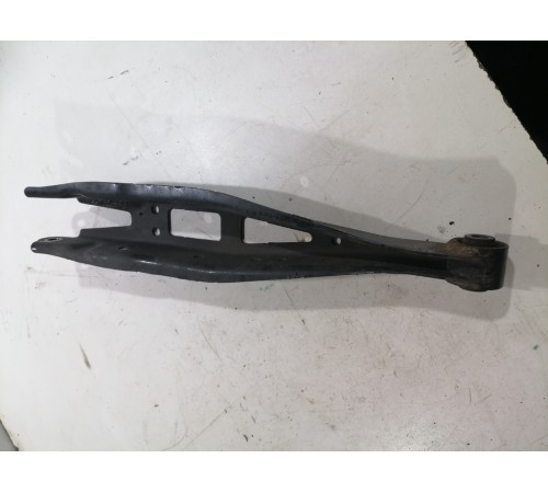 Рычаг задний правый