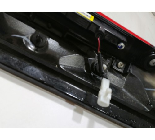 Спойлер крышки багажника