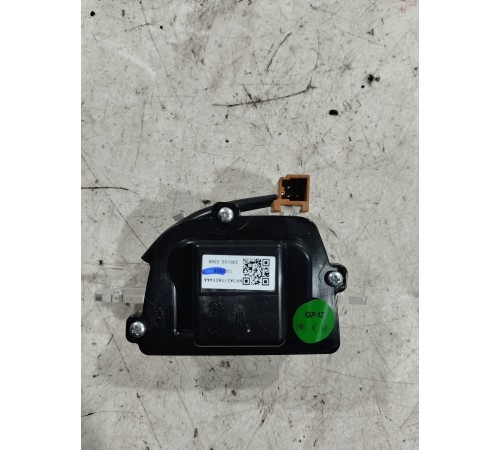 Камера обзора передняя правая