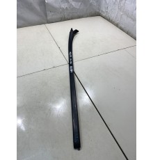 Накладка под лобовое стекло (левая)