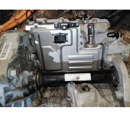 Передний электродвигатель