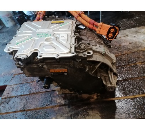 Передний электродвигатель