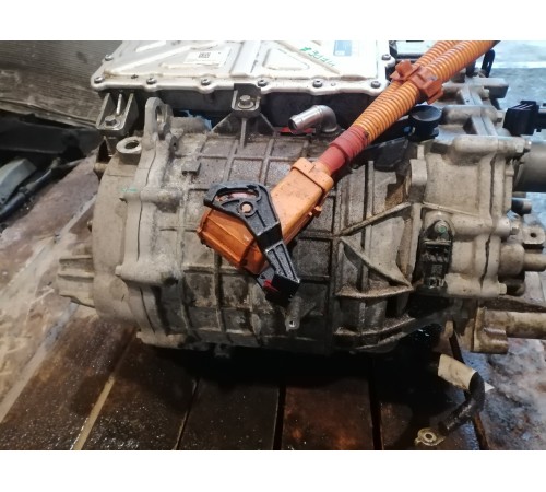 Передний электродвигатель