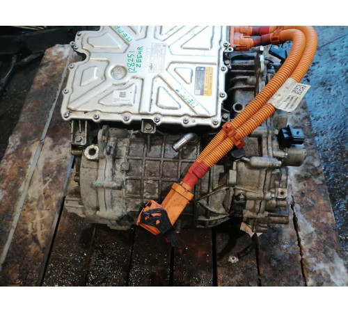 Передний электродвигатель