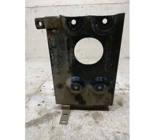 Крепление аккумулятора