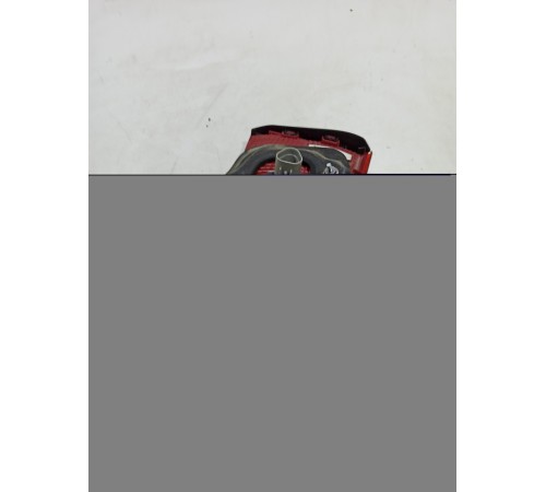 Фонарь крышки багажника правый