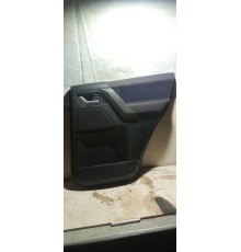 Обшивка двери задней правой