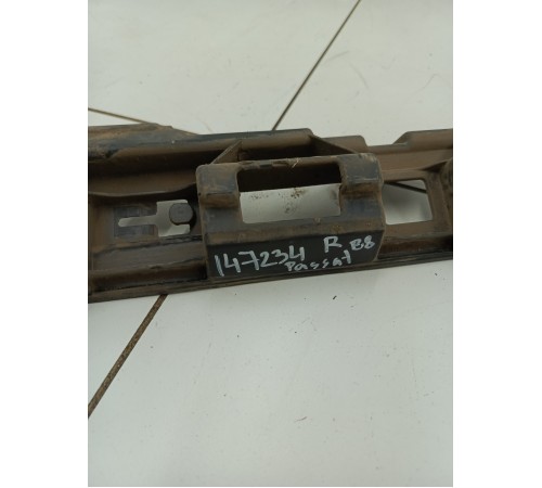 Кронштейн порога правый