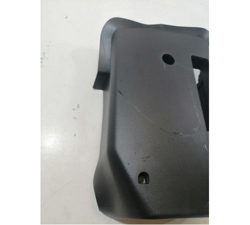 Кожух рулевой колонки нижний