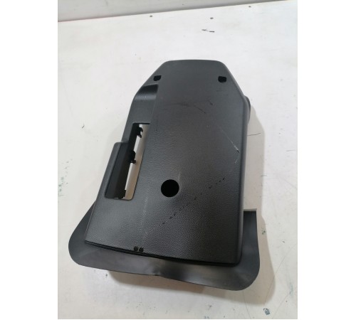 Кожух рулевой колонки нижний