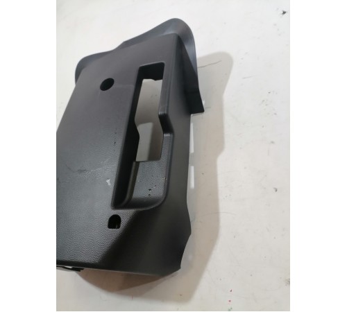 Кожух рулевой колонки нижний