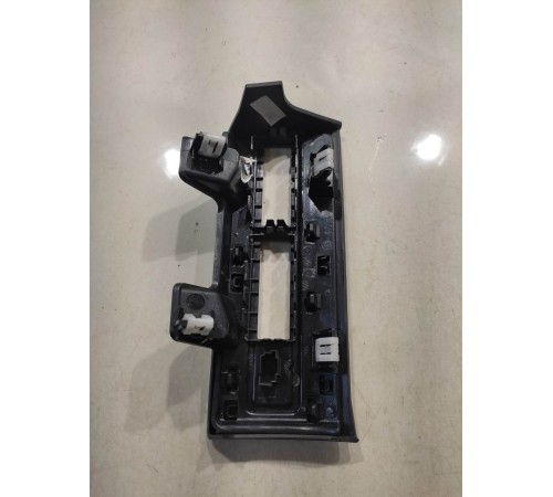 Накладка кнопки открывания багажника