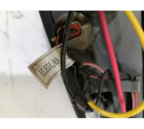 Фонарь крышки багажника правый