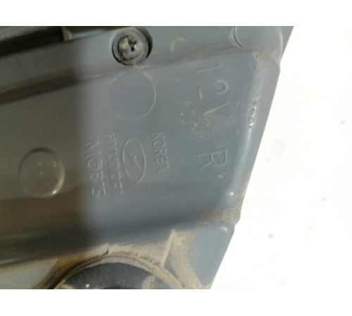 Фонарь крышки багажника правый