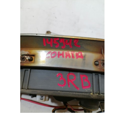 Фонарь крышки багажника правый