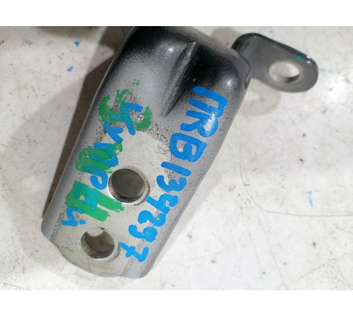 Петля двери передняя правая верхняя