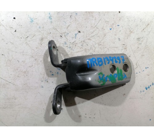 Петля двери передняя правая верхняя