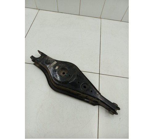 Рычаг подвески задний левый под пружины