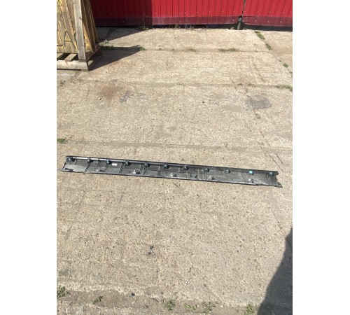 Накладка порога левая