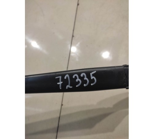 Поводок стеклоочистителя (водительский)