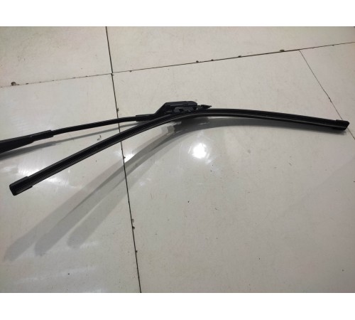 Поводок стеклоочистителя (водительский)