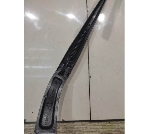 Поводок стеклоочистителя (водительский)