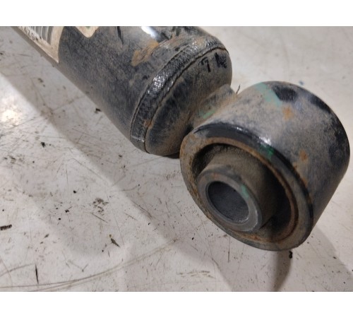 Амортизатор подвески задний правый