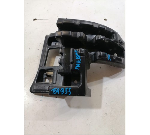 Кронштейн заднего бампера правый