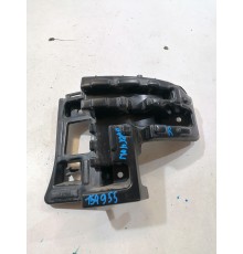 Кронштейн заднего бампера правый