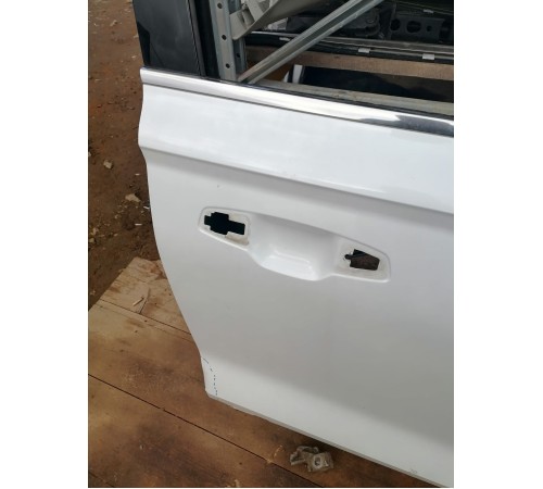 Дверь передняя правая