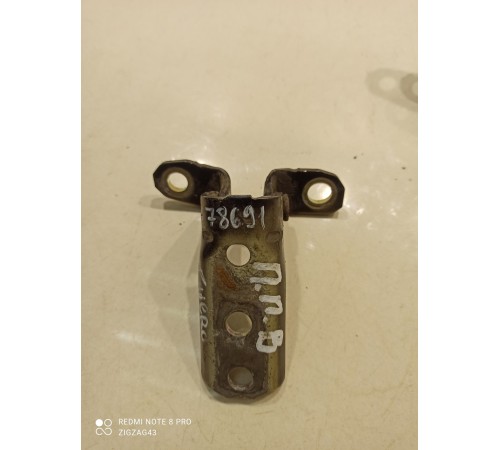 Петля двери (передняя, правая, верхняя)