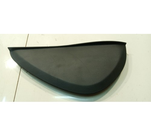 Боковая накладка торпеды (левая)